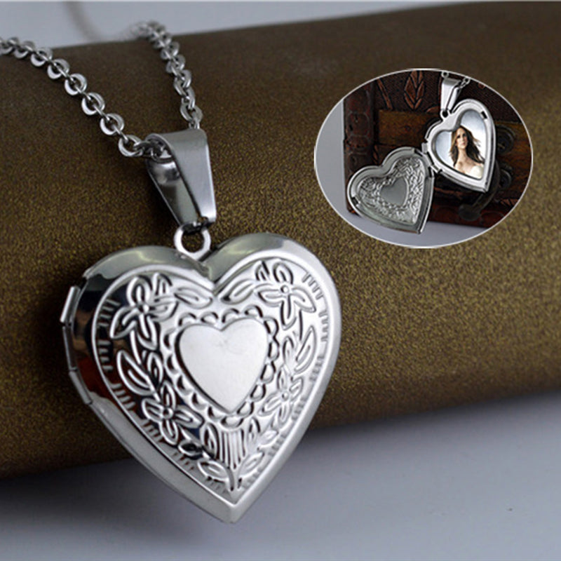 Custom Heart-shaped Photo Locket Engraving Pendant
