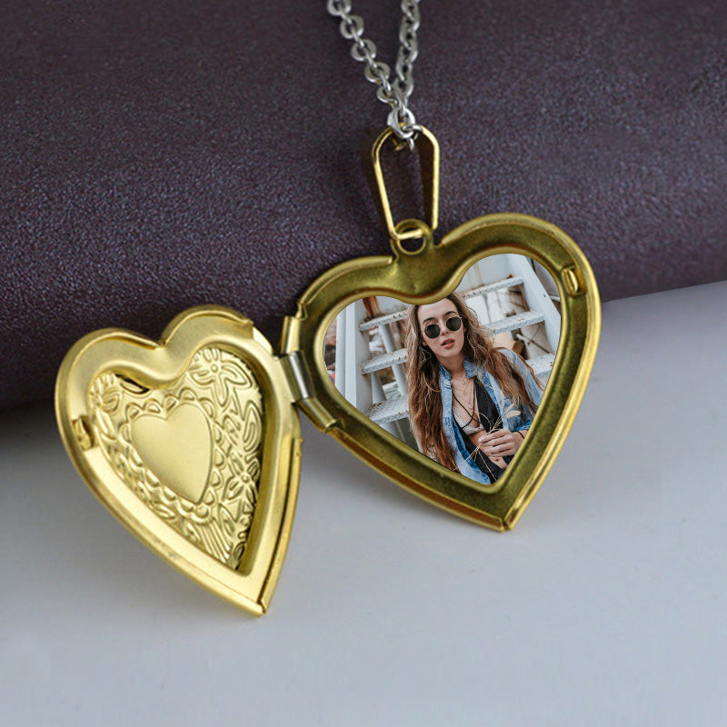 Custom Heart-shaped Photo Locket Engraving Pendant