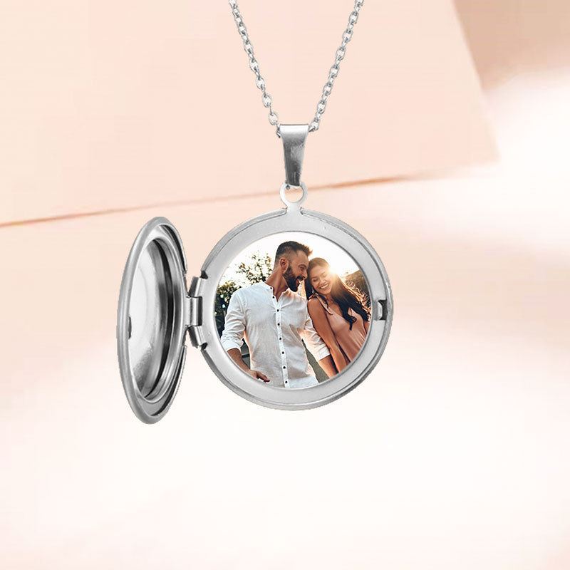 Couple on sale photo locket