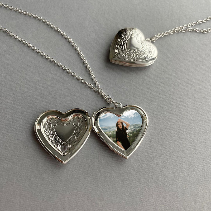 Custom Heart-shaped Photo Locket Engraving Pendant