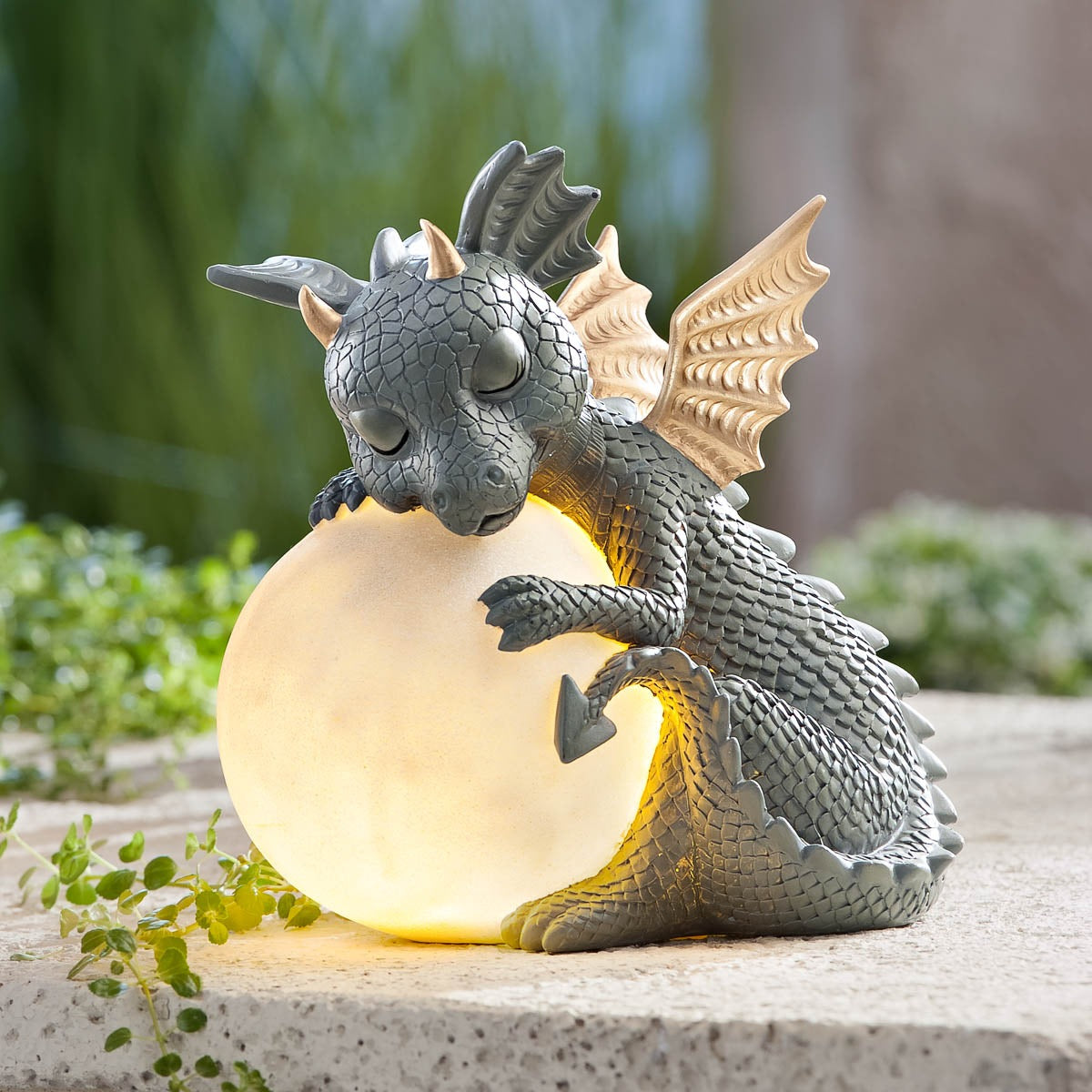 Garden Dragon Meditated Statue Garden Statues with LED