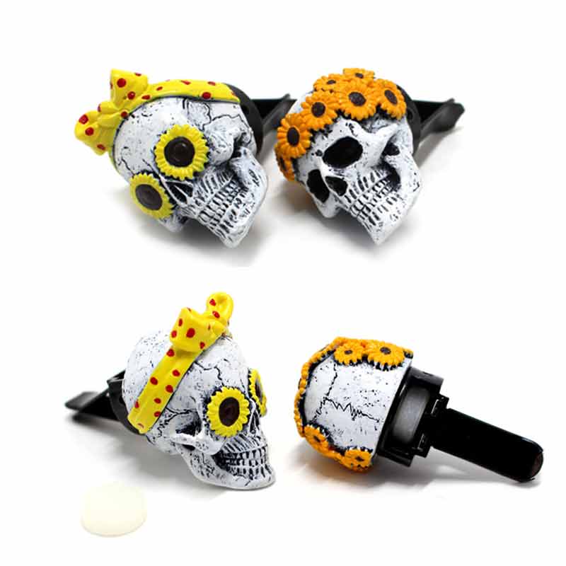 Car Scents Two Skulls Air Vent Clips Aromatherapy Set