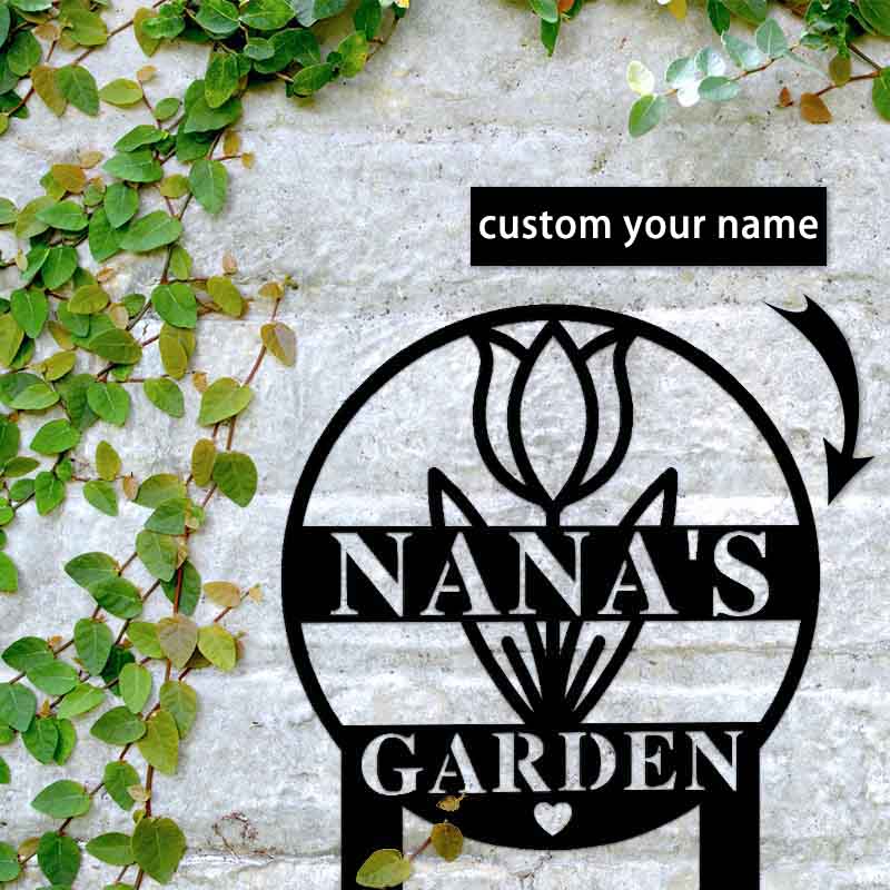 Personalized Metal Garden Sign with Family Last Name